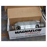 Magnaflow Universal Catalytic Converter 94166