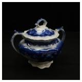 ~FLOW BLUE POT WITH LID~