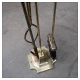 FIREPLACE ACCESSORIES AND STAND