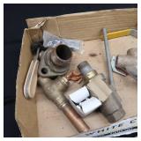 LOT OF BALL VALVES AND MISCELLANEOUS VALVES