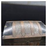 VINTAGE TRUNK