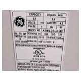 G.E. 30-Pint Dehumidifier ADEL30LRQ2