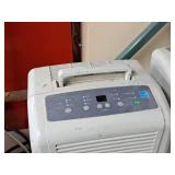 Soleus Air 30-Pint Dehumidifier SG-DEH-30M-1A