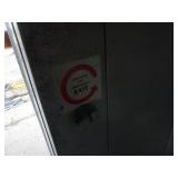 Freezer Building 93"x116"x95"