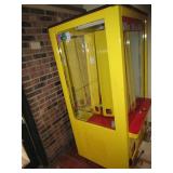 Movie/DVD/Video Game Arcade Game w/Lots of Cases & Case Sealers