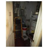 Contents of Closet (see all pics)