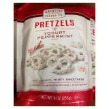 I 1 - Creative Snacks Co. Yogurt Peppermint Pretzels 9 oz (255g) - 6 Pack