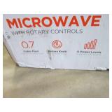 Commercial Chef 0.7 Cu. Ft. 700-Wat...