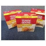 3- 20.7 oz Town House Original Crac...