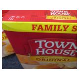 3- 20.7 oz Town House Original Crac...