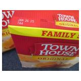 3- 20.7 oz Town House Original Crac...