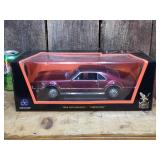 Road Signature Collection - 1966 Oldsmobile Tornado - Die Cast