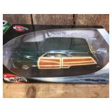 100% Hot Wheels - Merc Woodie 1950 Die Cast