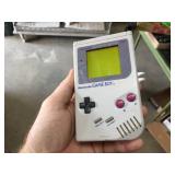 1989 Nintendo Game Boy DMG-01