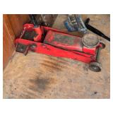 Floor Jack (needs repair), Scissor Jack, Creeper