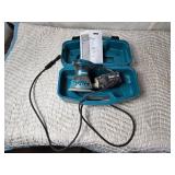 Makita 5" Random Orbit Sander with Case