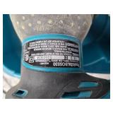 Makita 5" Random Orbit Sander with Case
