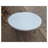 Round Folding Table