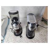 DeLonghi Coffee Grinder and Espresso Maker (Missing puck holder for grounds)
