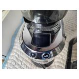 DeLonghi Coffee Grinder and Espresso Maker (Missing puck holder for grounds)