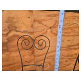 Garden Planter Holders and Decor