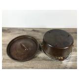 Cast Iron Dutch Oven with Lid, Handle & Feet on the Bottom