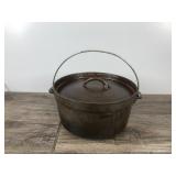 Cast Iron Dutch Oven with Lid, Handle & Feet on the Bottom