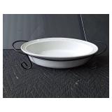 Casserole with metal stand
