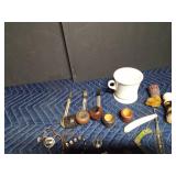 3 tobacco pipes with interchangeable bowls, Vintage shaving mug with accessories and other collectables