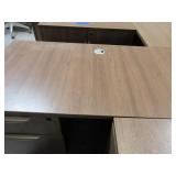 WOOD TONE DESK WITH A RETURN AND STORAGE CABINET AND EXTRA SIDE SURFACE UNIT
