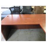 CHERRY DESK WITH RETURN AND HUTCH
