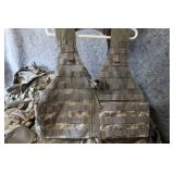 MOLLIE ll  ASSULT PACK (5) / MOLLIE ll LOAD CARRIER (4) / (1) HYDRATION SYSTEM CARRIER
