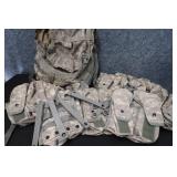 LARGE RUCKSACK / 13 BLACKHAWK S.T.R.I.K.E. DOUBLE MAG POUCHES ACU