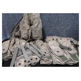 LARGE RUCKSACK / 13 BLACKHAWK S.T.R.I.K.E. DOUBLE MAG POUCHES ACU