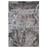MIXED LOT / SHOULDER STRAPS / VESTS/ RUCK SACK / PACK