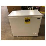 Magic Chef 7.0 cu. ft. Chest Freezer in White Customer Returns See Pictures