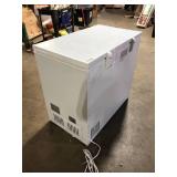 Magic Chef 7.0 cu. ft. Chest Freezer in White Customer Returns See Pictures