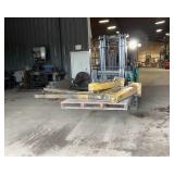 1/4 Ton Jib Crane (bottom one only)