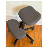 Postmodern HAG Sit Smart Adjustable Swivel Balans Kneeling Posture Chair
