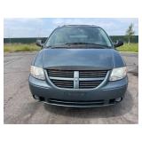 2006 Dodge Grand Caravan SXT - 2 OWNERS
