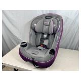 New Display Model Safety 1st Grow and Go Convertible Car Sear