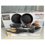 New 6 pc Gibson Baking Set