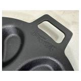 New Bayou Classic Cast Iron Oyster Grilling / Cooking Pan