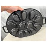 New Bayou Classic Cast Iron Oyster Grilling / Cooking Pan