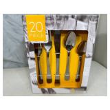 New 20 pc Flatware / Silverware Set