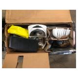Genie Signature Series 3/4 hp. Ultra-Quiet Belt Drive Smart Garage Door Opener Not Checked Customer Returns See Pictures