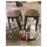 StyleWell Finwick Matte Gunmetal Backed Bar Stool with Dark Wood Seat (Set of 2) Customer Returns See Pictures