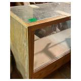Glass display--BRING HELP TO LOAD
