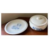 Vintage Pfaltzgraff Yorktowne Stoneware in Good Condition