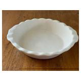Mille Lacs Grand Casino 10" Stoneware Pie Dish in Nice Condition